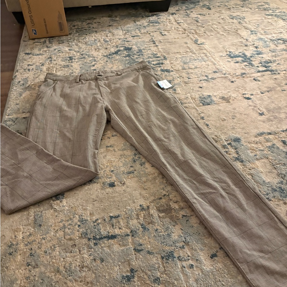 Zara Women's Tan Cropped Pants